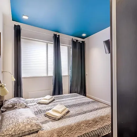 Διαμέρισμα прекрасен деси 3 в нова сграда Βάρνα