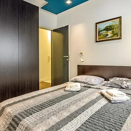прекрасен деси 3 в нова сграда Appartamento *