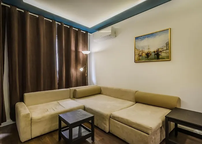 прекрасен деси 3 в нова сграда アパート *